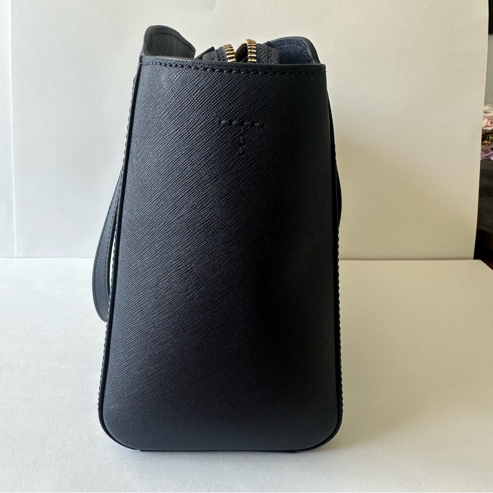 Tory Burch Bag, Navy with Gold Accents - Picture 4 of 10